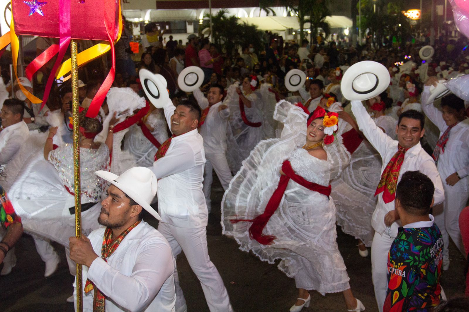 Carnival in Veracruz 2023: Facts, Costumes and Why Do They Celebrate ...